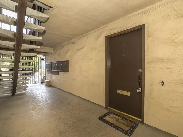 3820 Park Blvd, Palo Alto, CA 94306