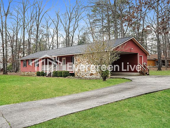 2nd image of 124 S Live Oak Ct