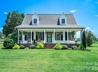 510 Mauneyville Rd, Cherryville, NC 28021
