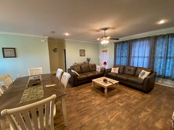 5th image of 108 Saint Christopher St