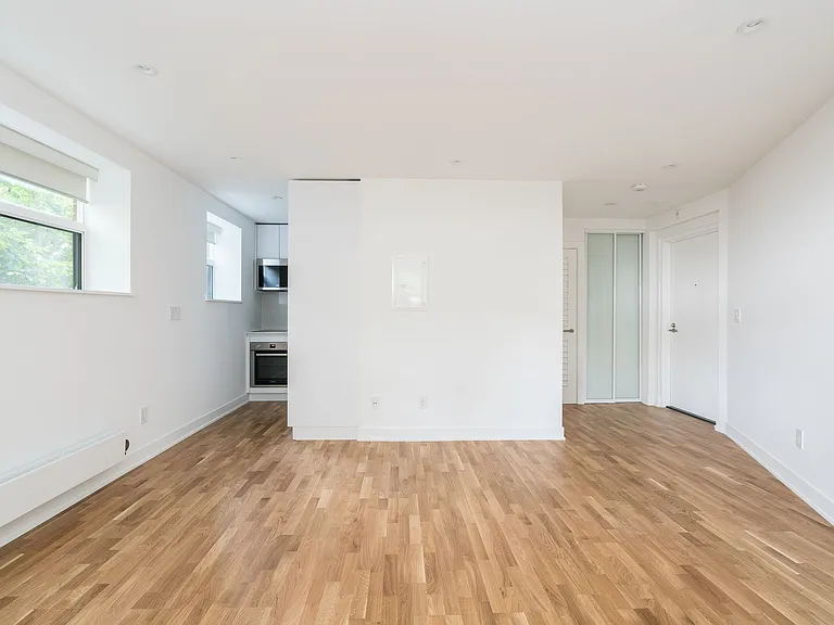 1420 Kingston Rd — Photo 12