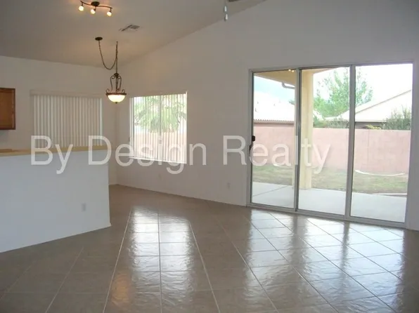 173 S Palace Gardens Dr, Tucson, AZ 85748
