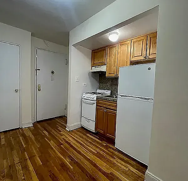3323 Nostrand Ave #4B — Photo 4