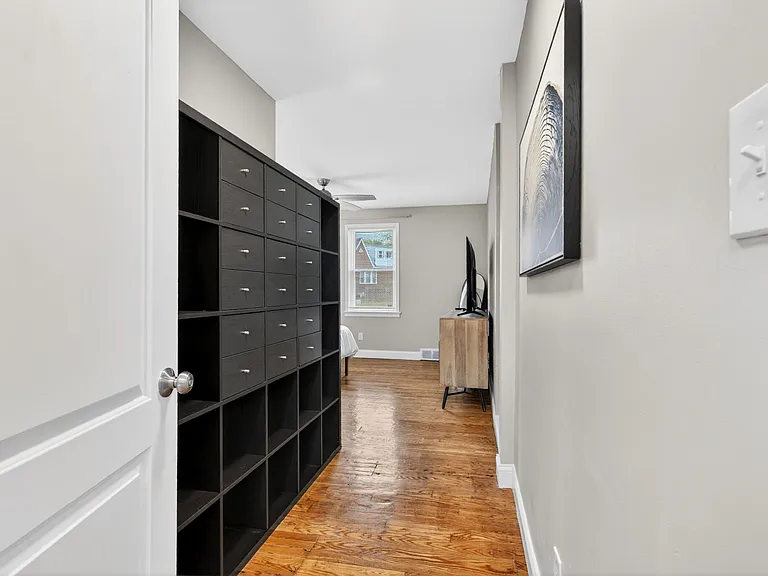 1091 Purcell Ave — Photo 20