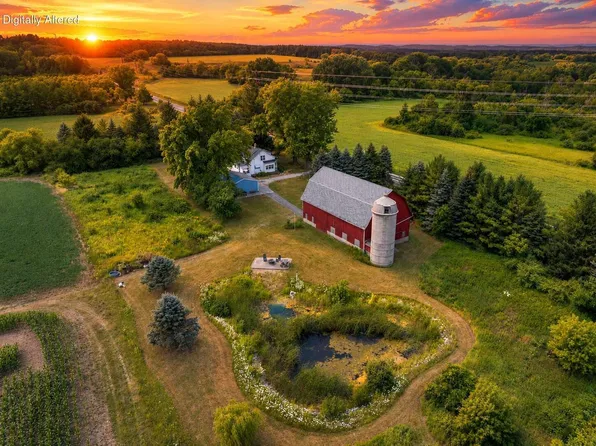 W6339 County Rd V, Cascade, WI 53011