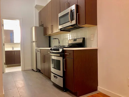 Rented by Douglas Elliman | media 8