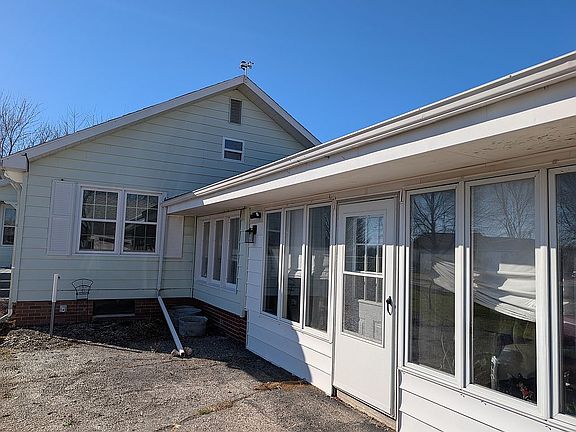 4th image of 1093 Township Road 185n