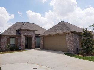 8325 Seville Ct, Baton Rouge, LA 70820