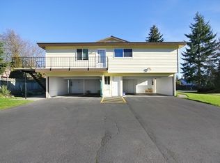 411 213th Pl SW APT D, Bothell, WA 98021