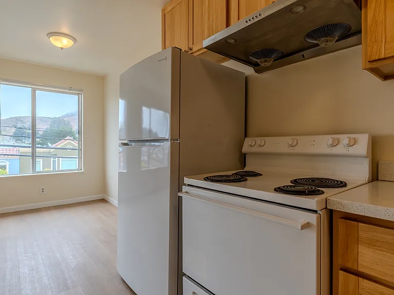 580 Lisbon St #6 — Photo 7
