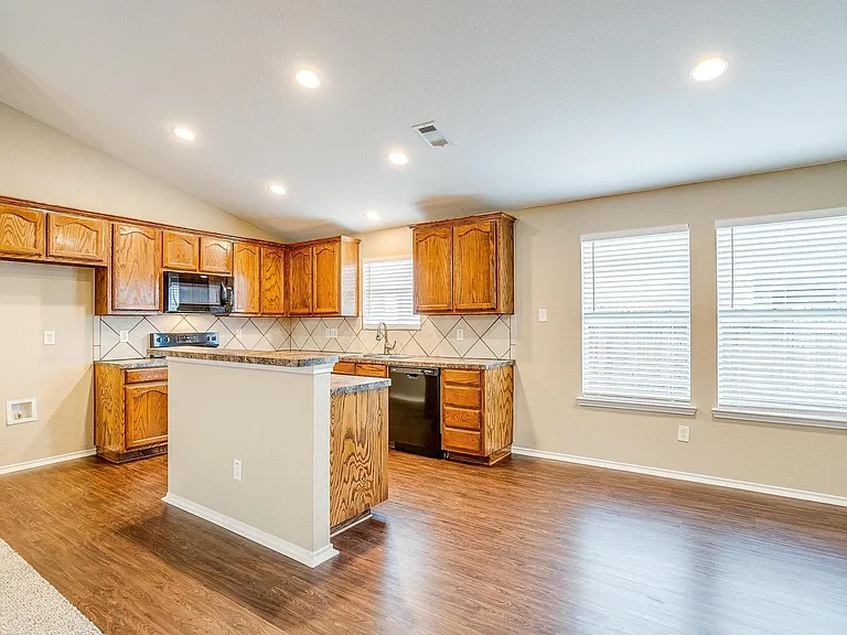 1205 Kielder Cir — Photo 7