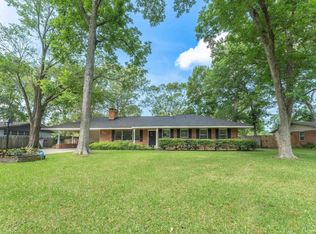 564 Summit Ridge Dr, Baton Rouge, LA 70815