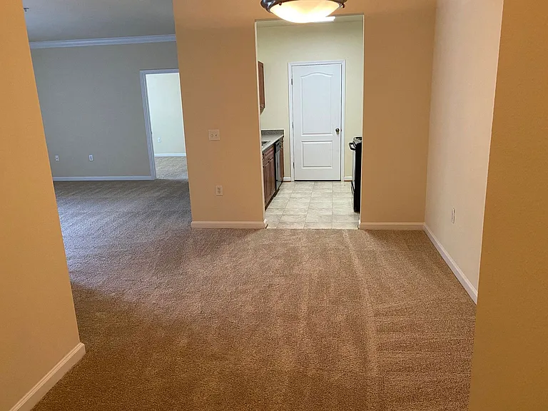 Clairmont at Farmgate — Photo 83
