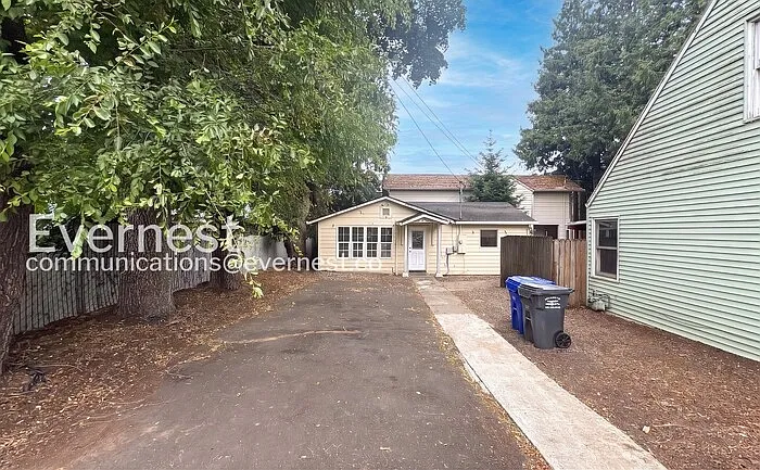 2 bed, 2.0 bath, 1150 sqft, $1,900 — Photo 4