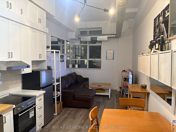 2nd image of 155 Dalhousie St #538