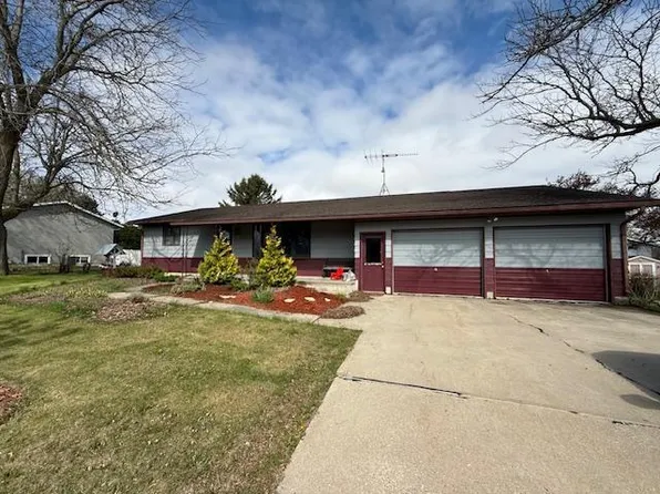 707 N Hokah St, Caledonia, MN 55921