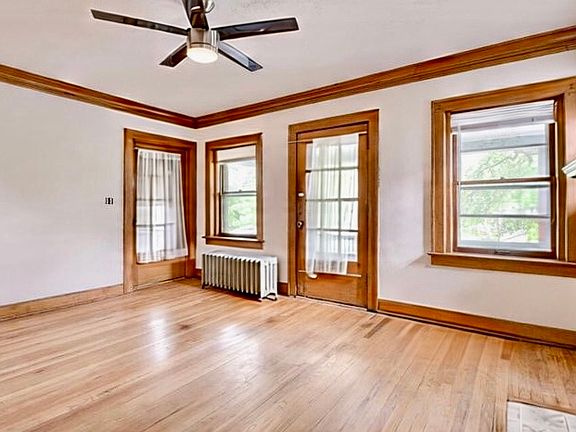 4th image of 5436 Virginia Ave APT 2