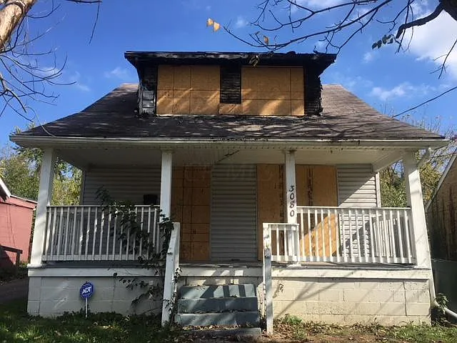 3080 Medina Ave photo 1