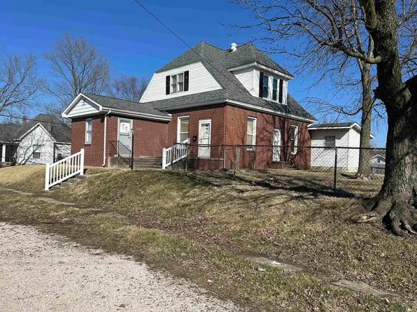 201 S Oak St, Loogootee, IN 47553