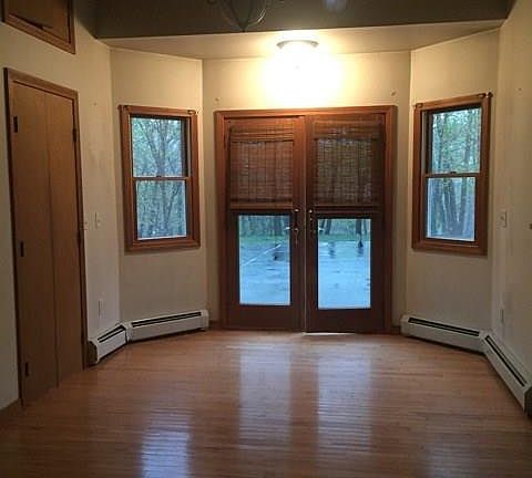 2nd image of 6 Shamrock Ln