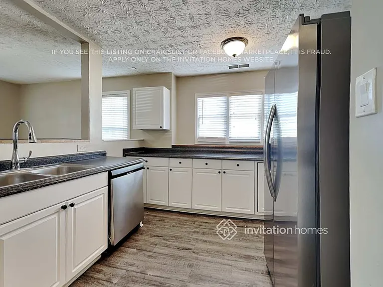 2405 Boone Ct — Photo 10
