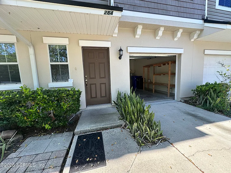 284 Moultrie Village Ln — Photo 3