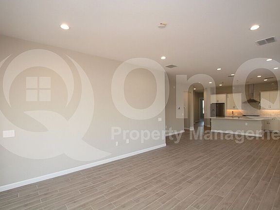 4th image of 10482 W Deanna Dr