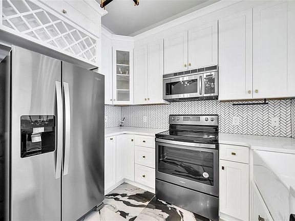 5th image of 3445 Stratford Rd NE APT 805