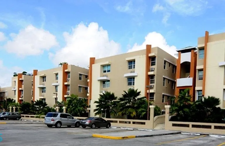 Arterial Bayside Cove #V-301 — Photo 1