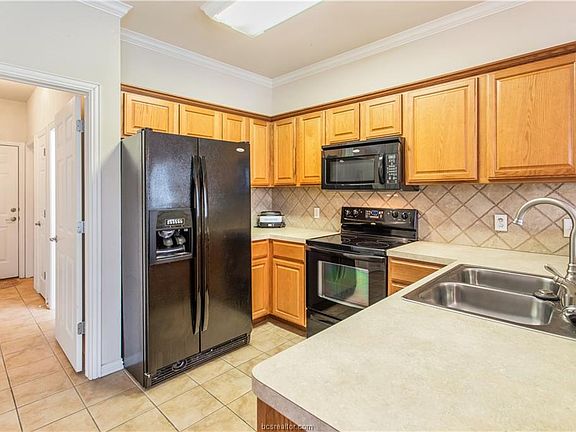 4th image of 1001 Krenek Tap Rd APT 2705