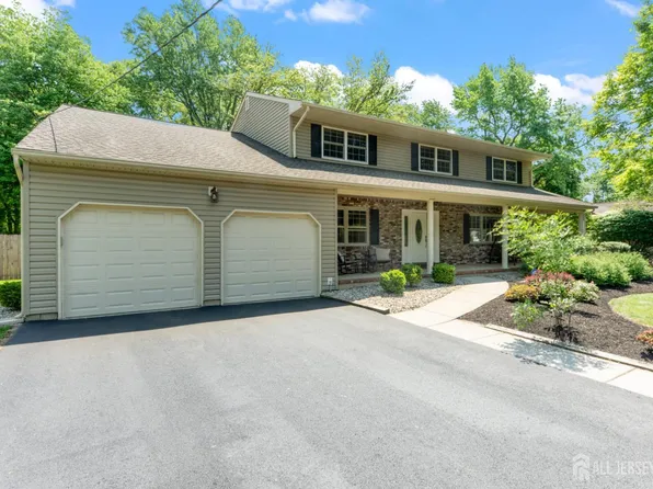 184 Fern Rd, East Brunswick, NJ 08816