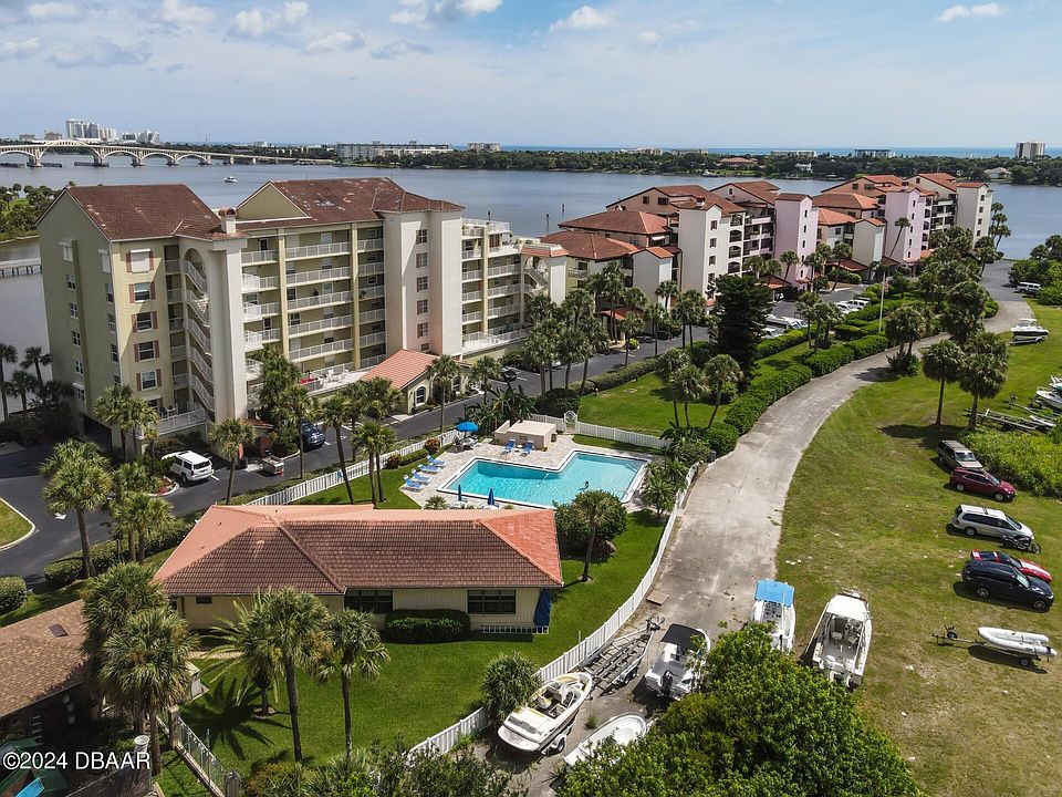 1st image of 612 Marina Point Dr #6120