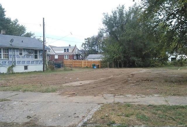 2nd image of 369 N 26th St