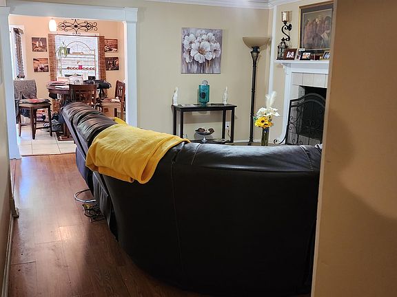 5th image of 4839 Cloister Ave