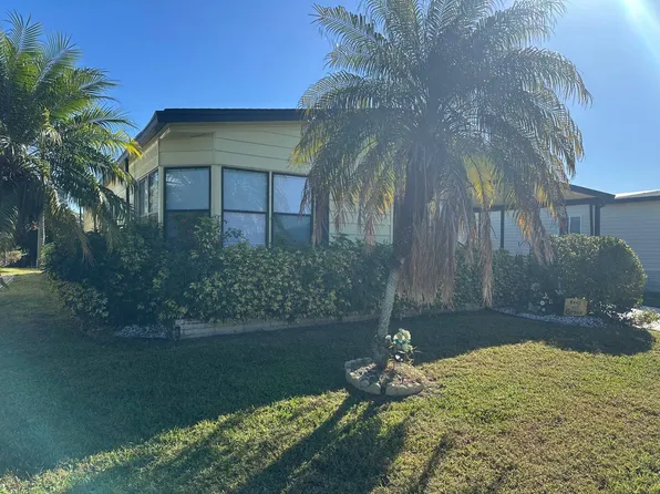 3426 Tower Overlook Dr #61, Lake Wales, FL 33859