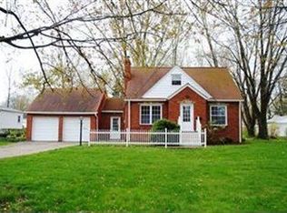 23885 Westwood Rd, Westlake, OH
