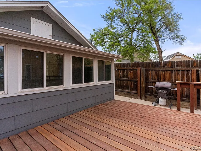 1711 S Cascade Ave — Photo 13