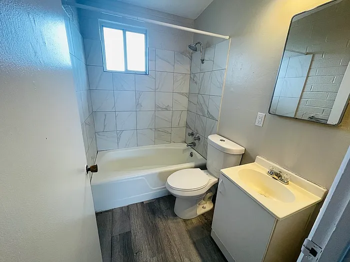 1021 E Spring St #1021 — Photo 10