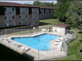 2215 W Willow Knolls Dr APT 810, Peoria, IL 61614