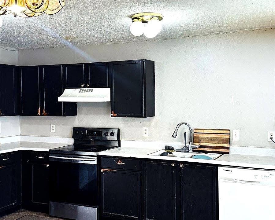 2nd image of 2302 Summerwood Ln