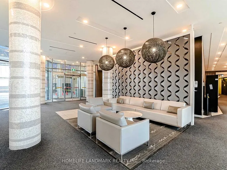 49 E Liberty St #706 — Photo 18