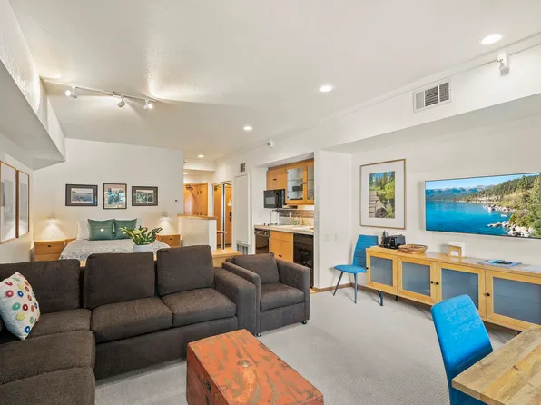 201 Shirley Canyon Rd #213, Olympic Valley, CA 96146