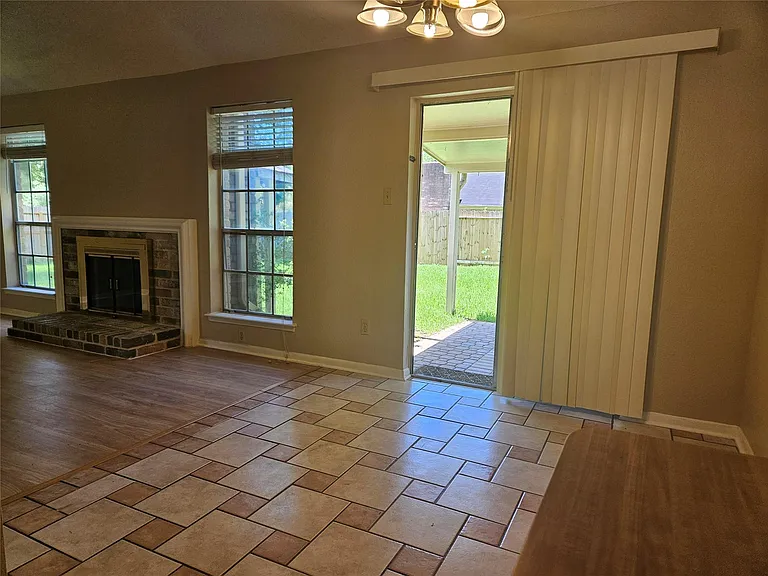 2822 Chimneystone Cir — Photo 9