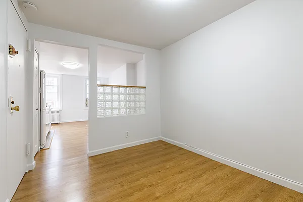 Rented by Marc Blum, Licensed Real Estate Broker | media 7