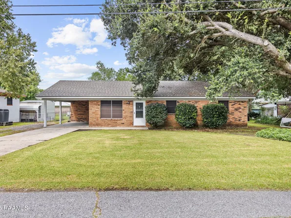 713 N Severin St, Erath, LA 70533