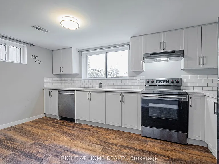 297 Geneva Ave #LOWER — Photo 4