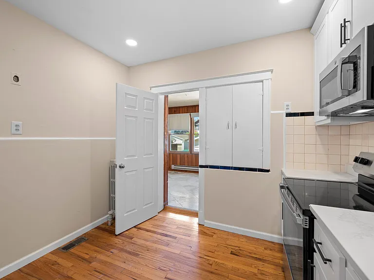 5515 Milentz Ave #1F — Photo 17