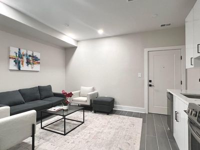 824 18th St NE #1, Washington, DC, 20002