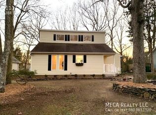 11112 Five Cedars Rd, Charlotte, NC 28226