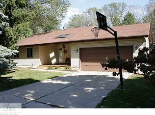 630 Moorland Dr, East Lansing, MI 48823